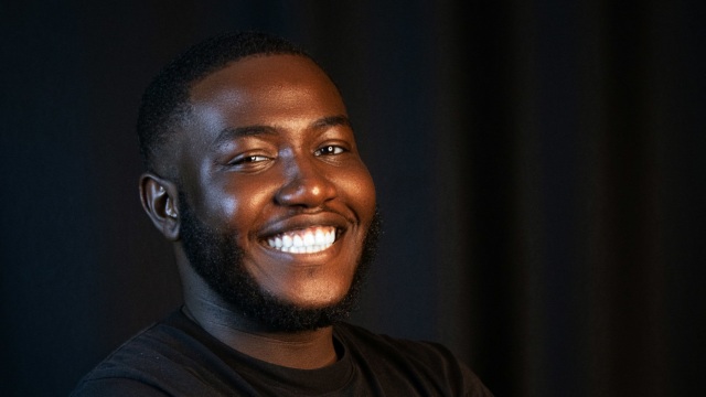 Comment avoir des dents bien blanches : guide complet pour un sourire éclatant